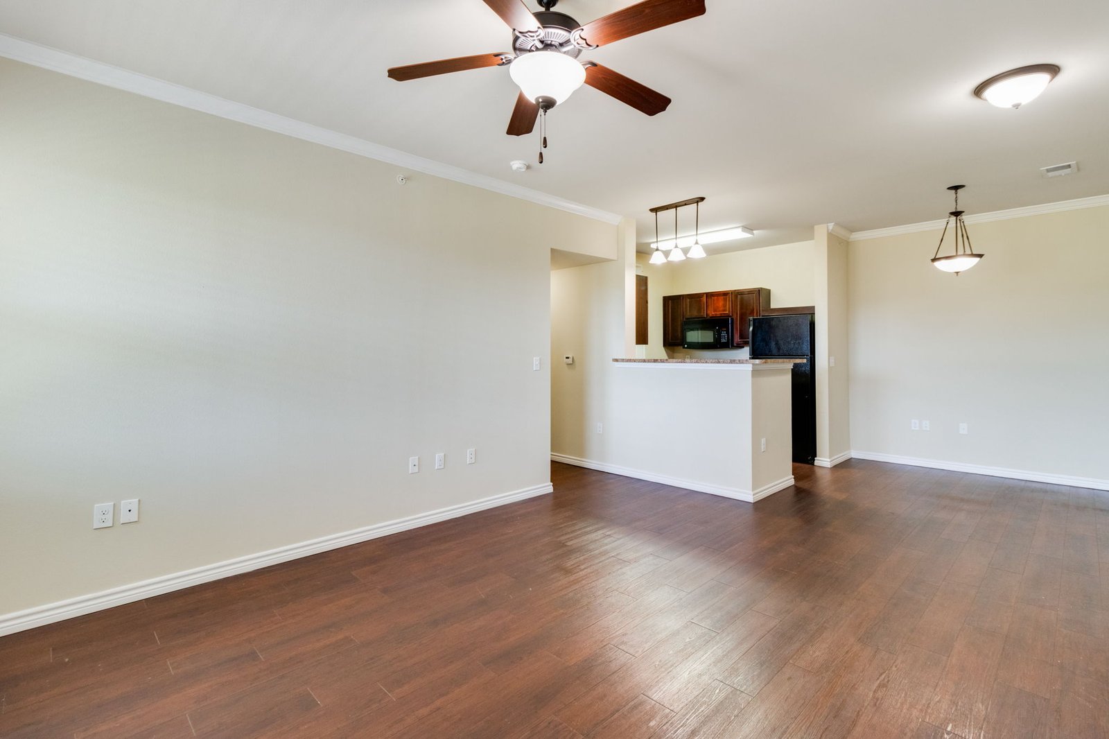 22-web-or-mls-9613 Maurice Ave 4303-2