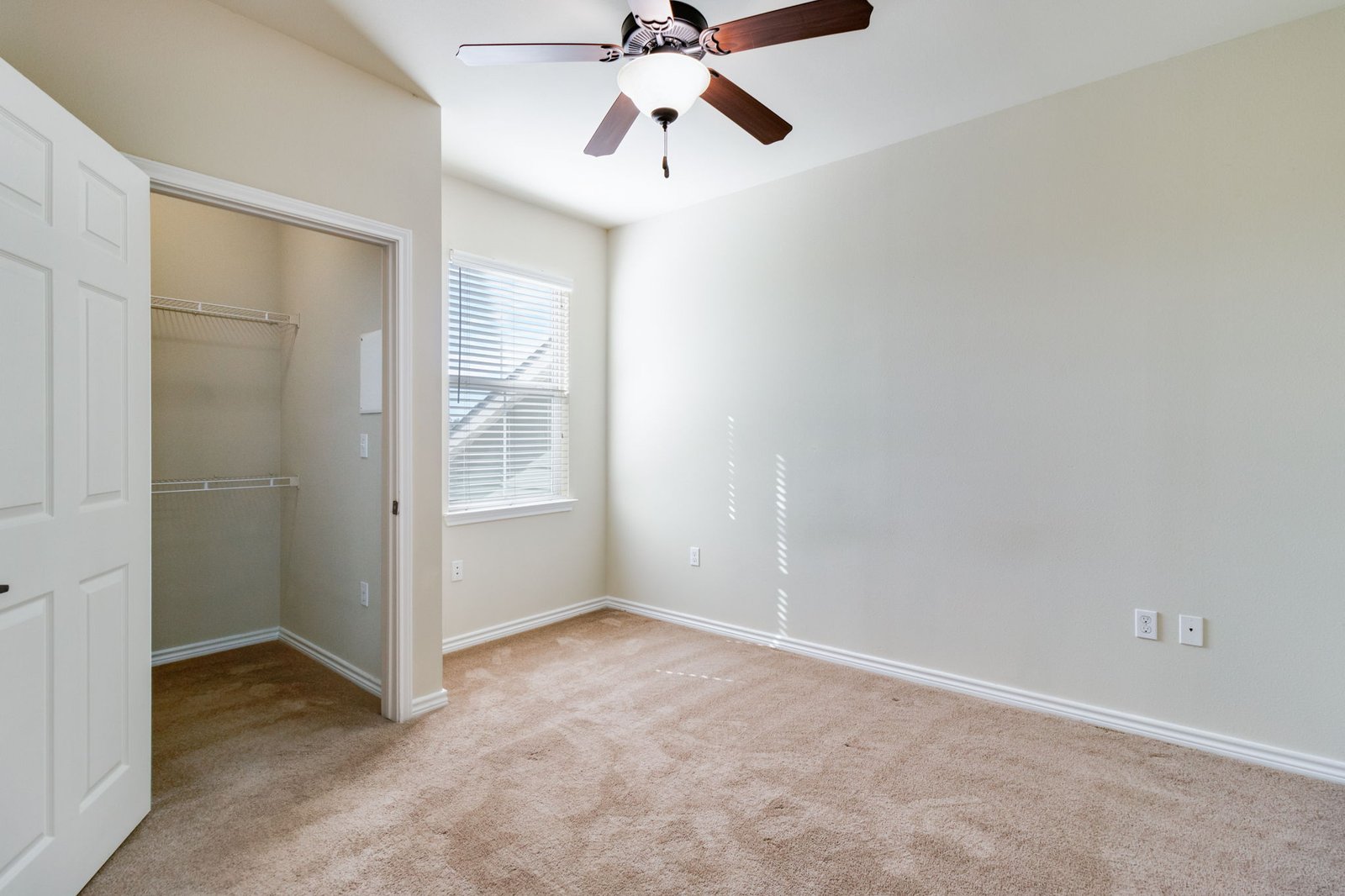 27-web-or-mls-9613 Maurice Ave 4303-9