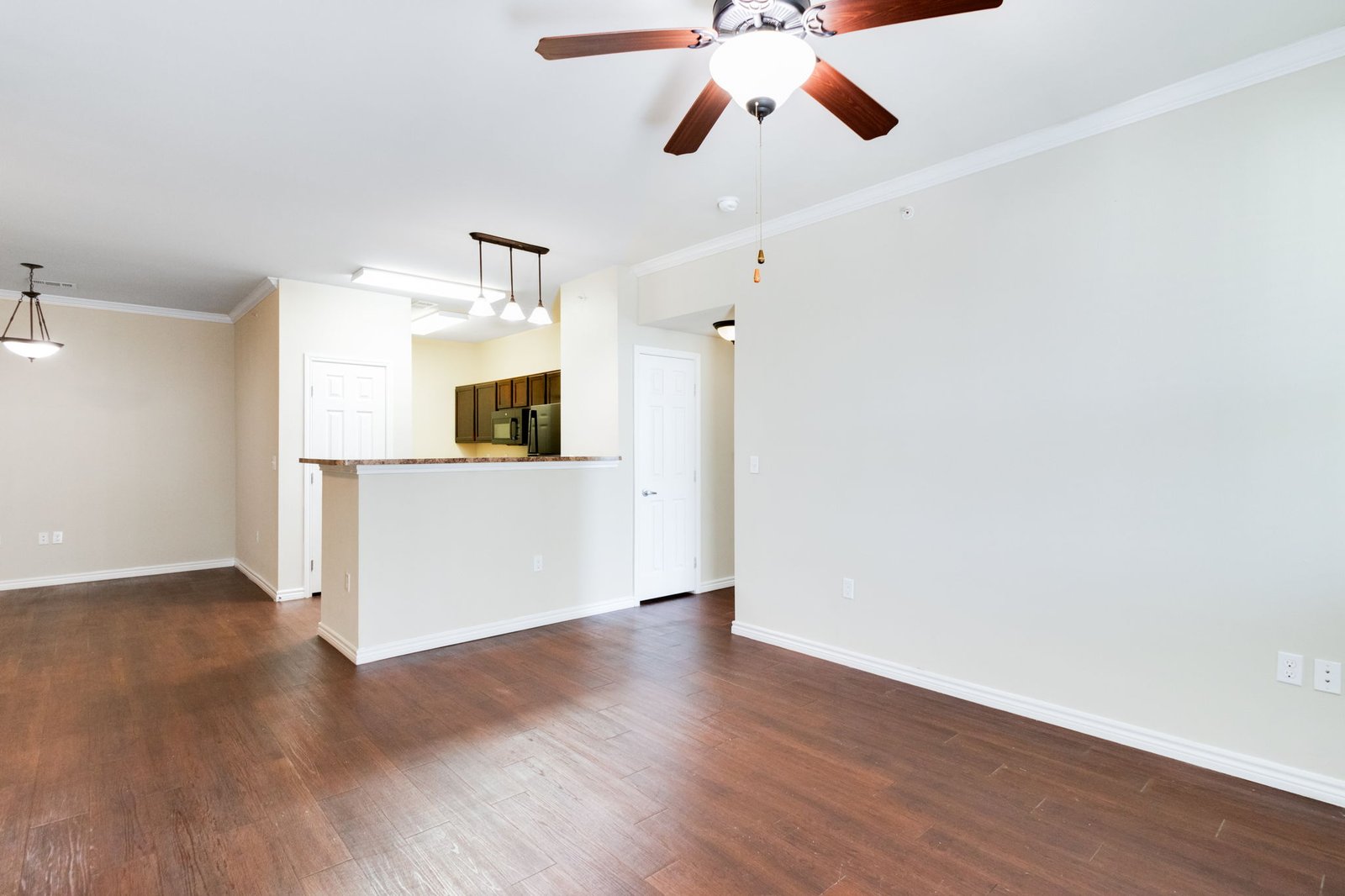 35-web-or-mls-9613 Maurice Ave 1108-1