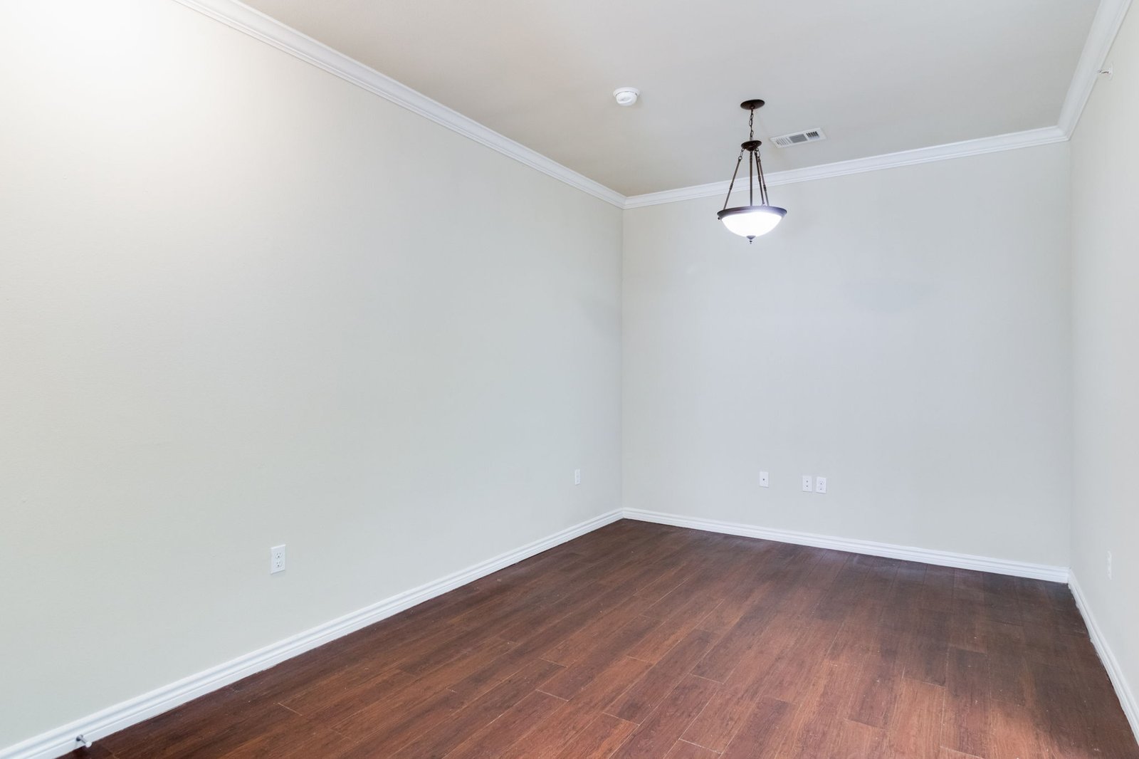 36-web-or-mls-9613 Maurice Ave 1108-2