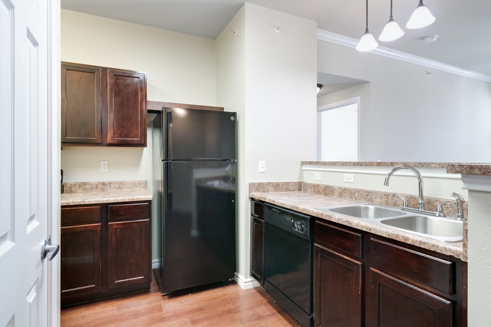 39-web-or-mls-9613 Maurice Ave 1108-5