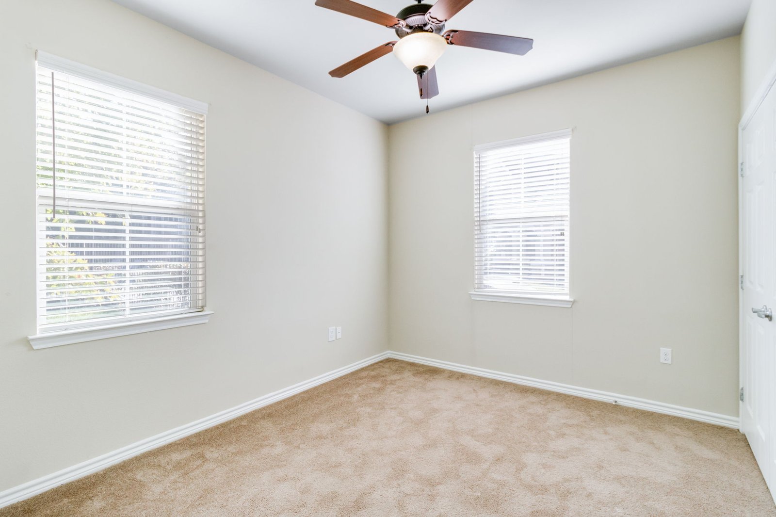 43-web-or-mls-9613 Maurice Ave 1108-9
