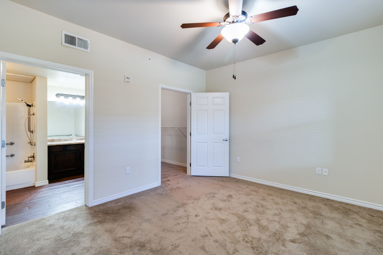 54-web-or-mls-9613 Maurice Ave 3103-3