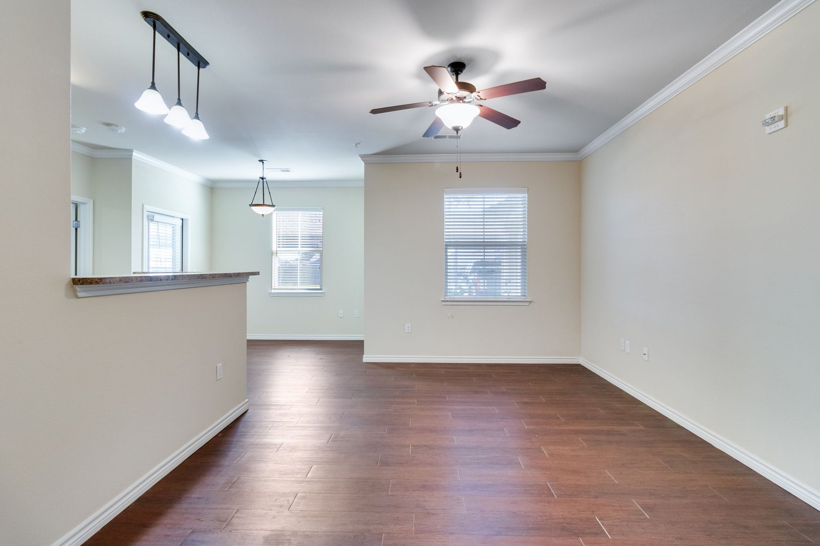 57-web-or-mls-9613 Maurice Ave 3103-6