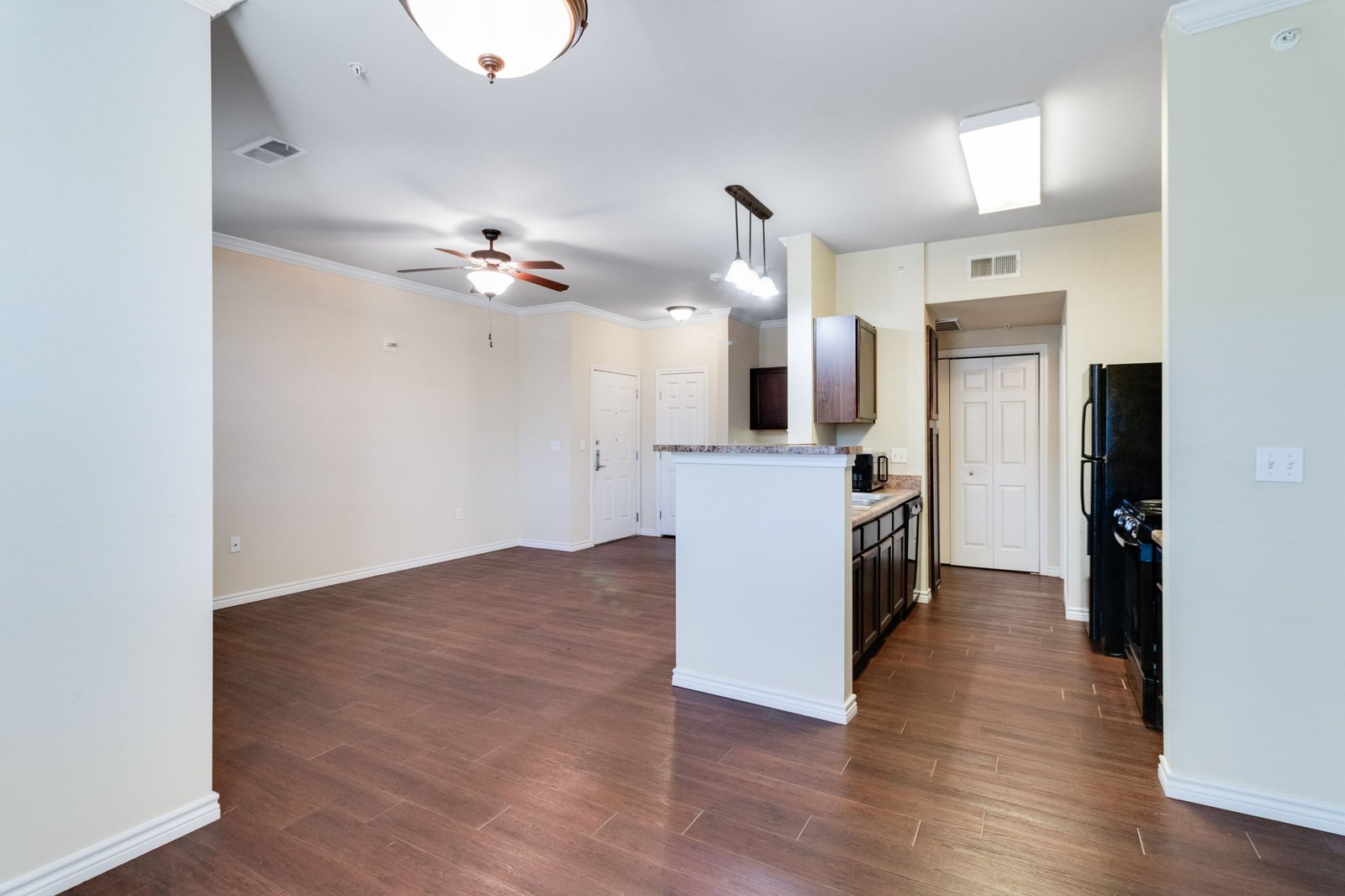 64-web-or-mls-9613 Maurice Ave 3103-14