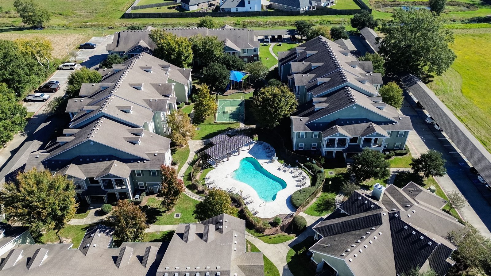 70-web-or-mls-9613 Maurice Ave Aerials-2